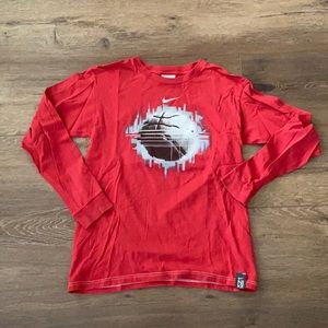 Boys Nike basketball tee